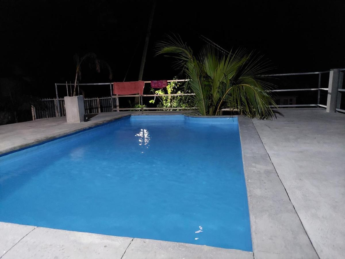 Le Pandanus Hotel Quatre Vents ภายนอก รูปภาพ