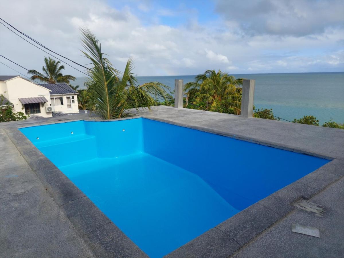 Le Pandanus Hotel Quatre Vents ภายนอก รูปภาพ