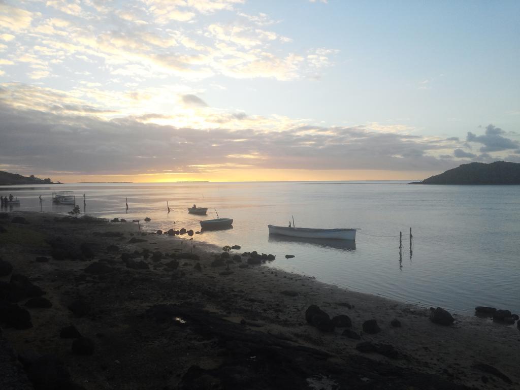 Le Pandanus Hotel Quatre Vents ภายนอก รูปภาพ