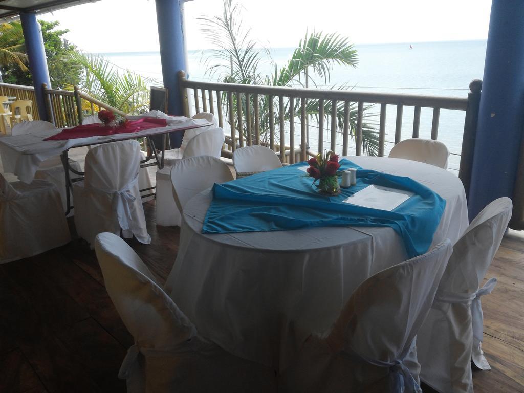 Le Pandanus Hotel Quatre Vents ภายนอก รูปภาพ