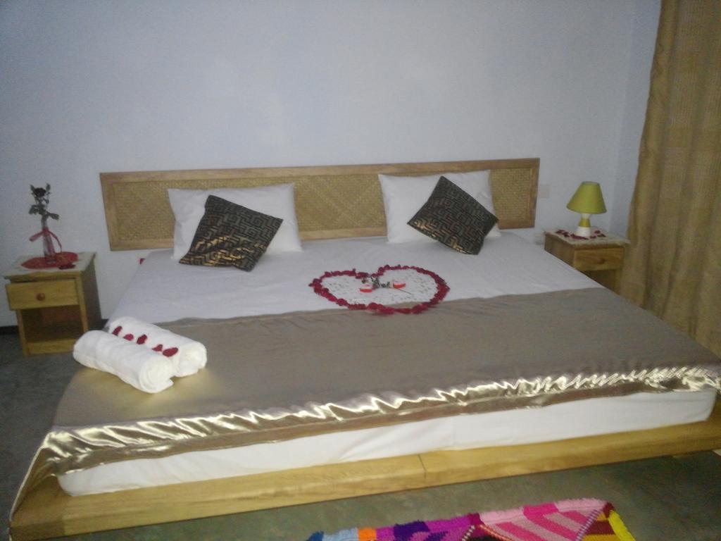 Le Pandanus Hotel Quatre Vents ภายนอก รูปภาพ