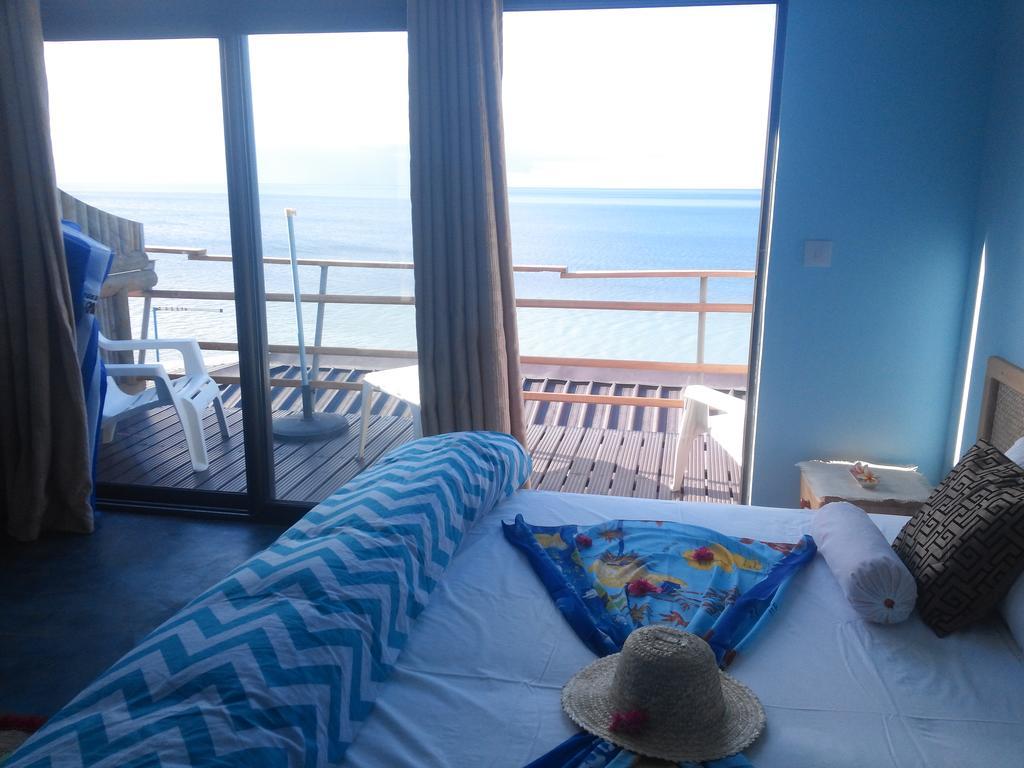 Le Pandanus Hotel Quatre Vents ภายนอก รูปภาพ