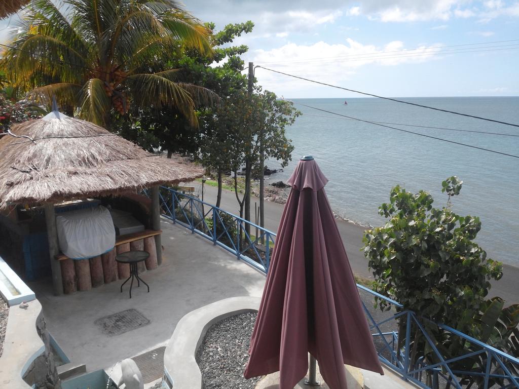 Le Pandanus Hotel Quatre Vents ภายนอก รูปภาพ