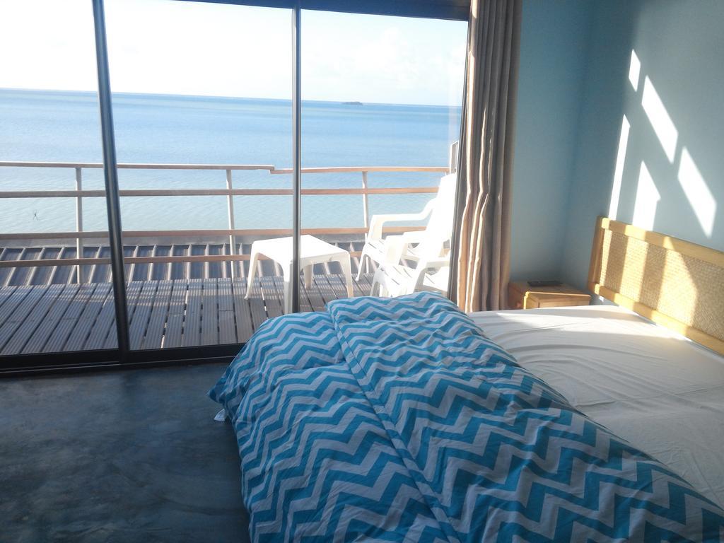 Le Pandanus Hotel Quatre Vents ภายนอก รูปภาพ